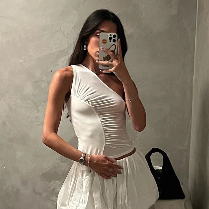 Camisetas de tirantes de verano para mujer, blusa camisola ajustada de color liso sin mangas con un solo hombro, ropa estética