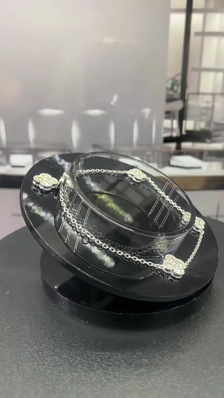 Браслеты из серебра S925 с муассанитом 2 4 карата