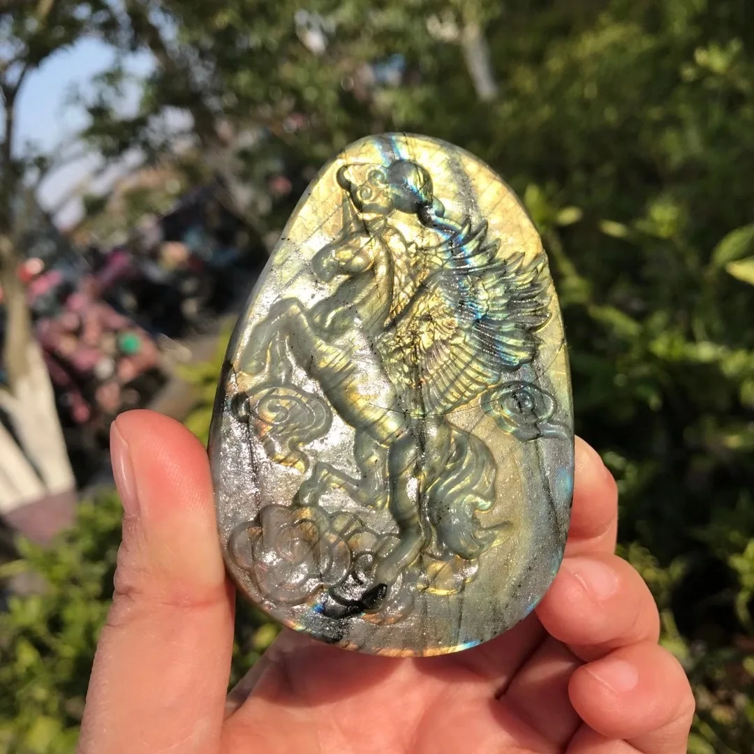 

8cm Natural Labradorite Carve Flying Unicorn For Ornaments And Pendants Hand-Carved Polished Crystal Crafts