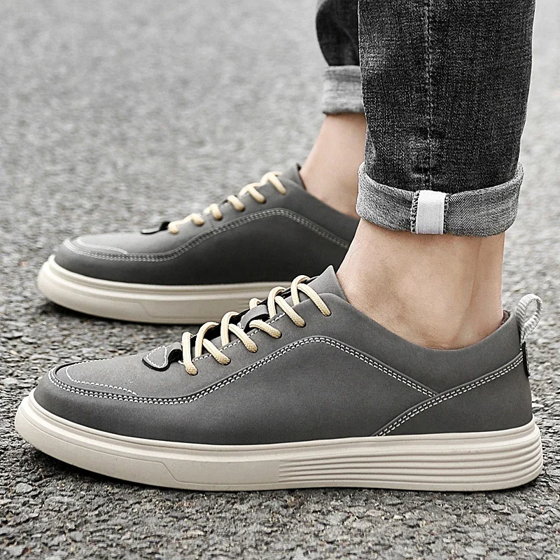 

New Flats Men's Leather Fashion Shoes Classic Elastic Band Sneakers Men's Outdoor Casual Shoes 38-45