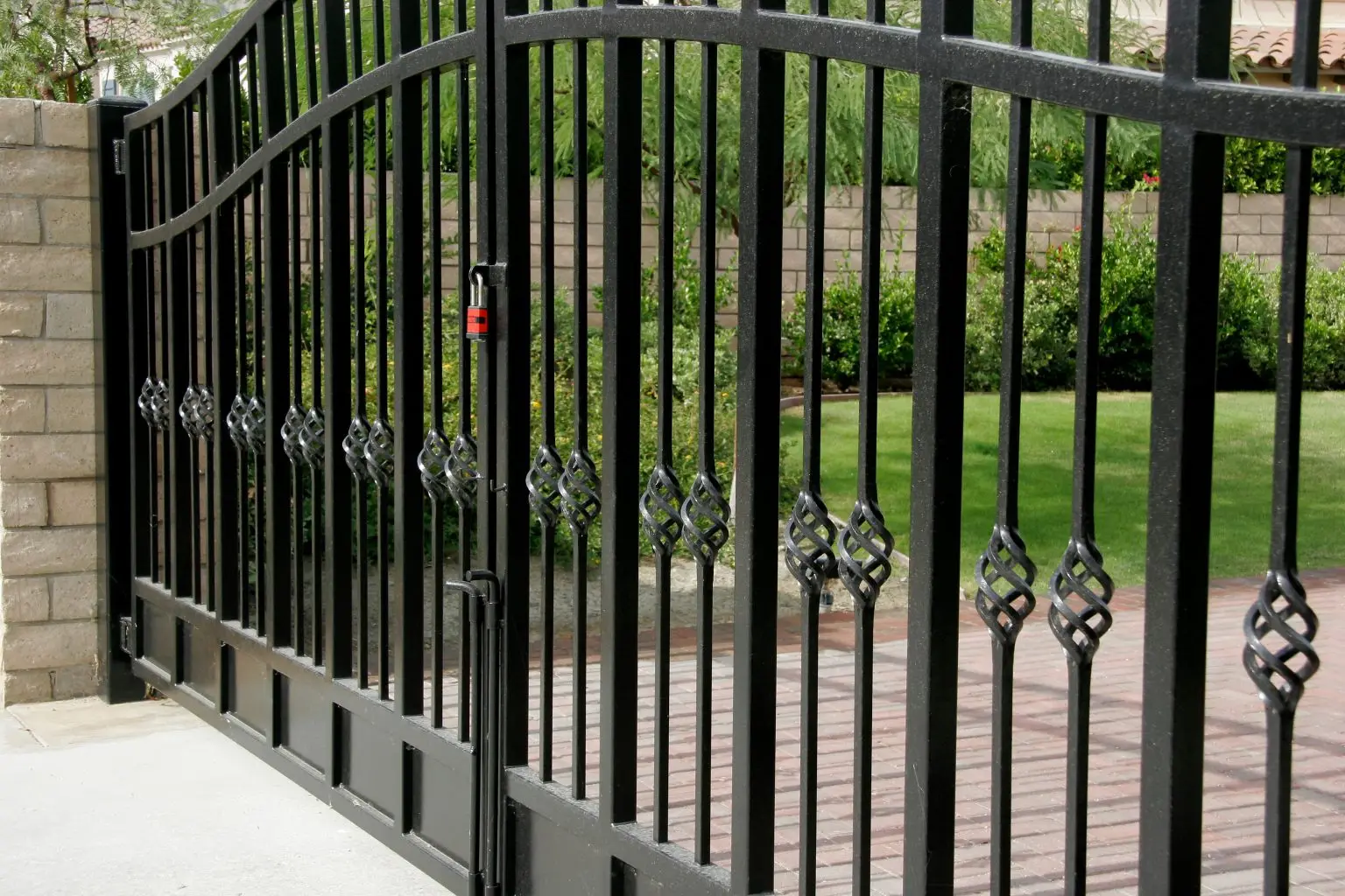 High Quality Wrought Iron Gate Design Door Iron Gate Design Wrought Iron Gate 3
