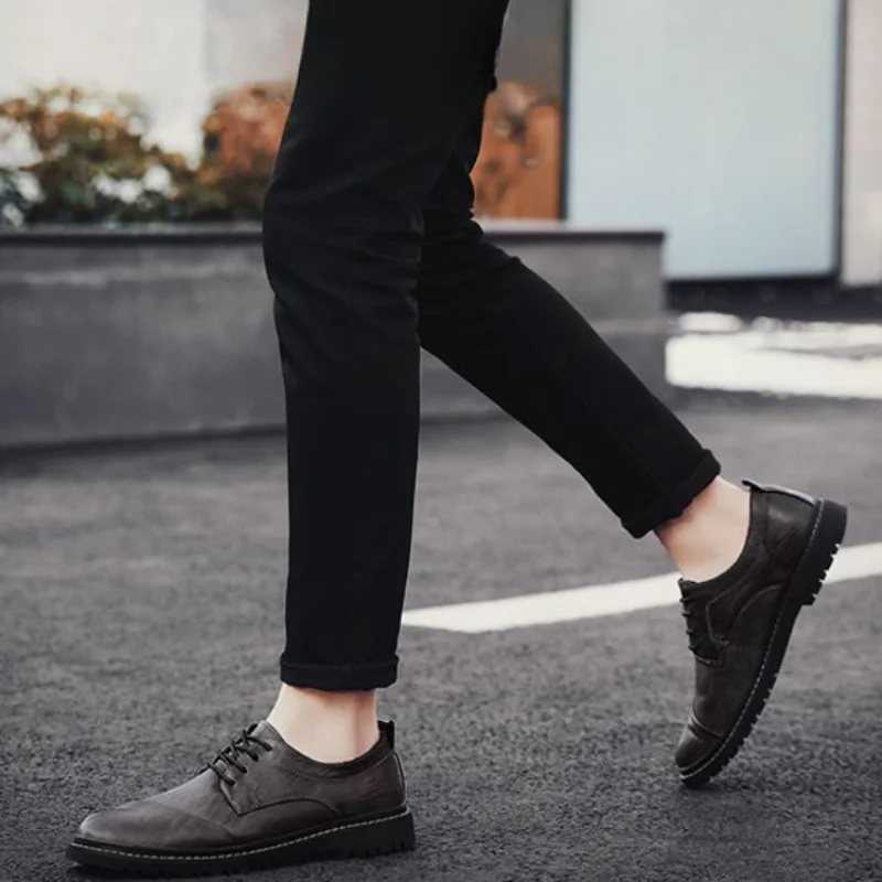 Leather Shoes for Men Dress Formal Business Man Casual Shoe Flat Brogue Common Social Classic Original Low Price Luxury Sale Pu