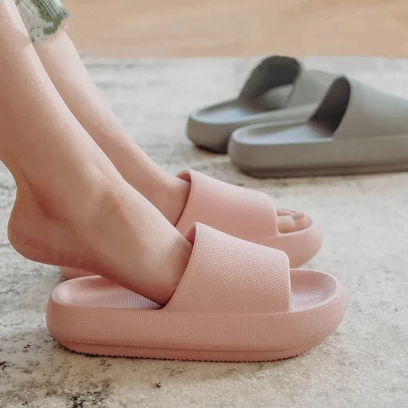 

1Women Men Slippers Thick Sole Summer Beach Slides Bathroom Anti-Slip Slipper Soft Sandals Fashion Flip-Flops Ultra-Light Shoes