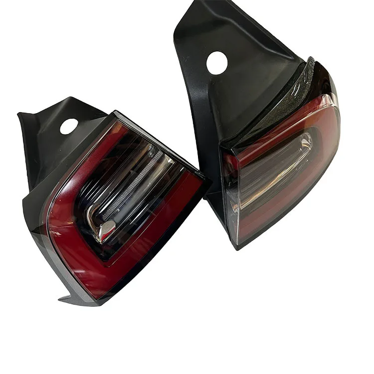 

Tesla 17-20Model3 rear exterior taillight LED assembly 1077397-00-G 10773978-00