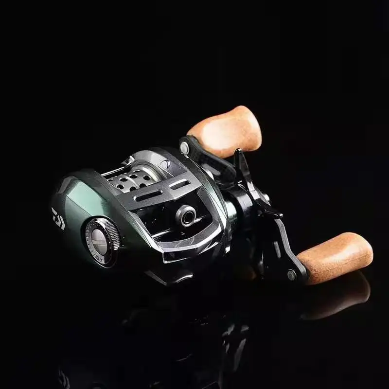 Original 18 DAIWA ALPHAS AIR STREAM CUSTOM Baitcasting Fishing