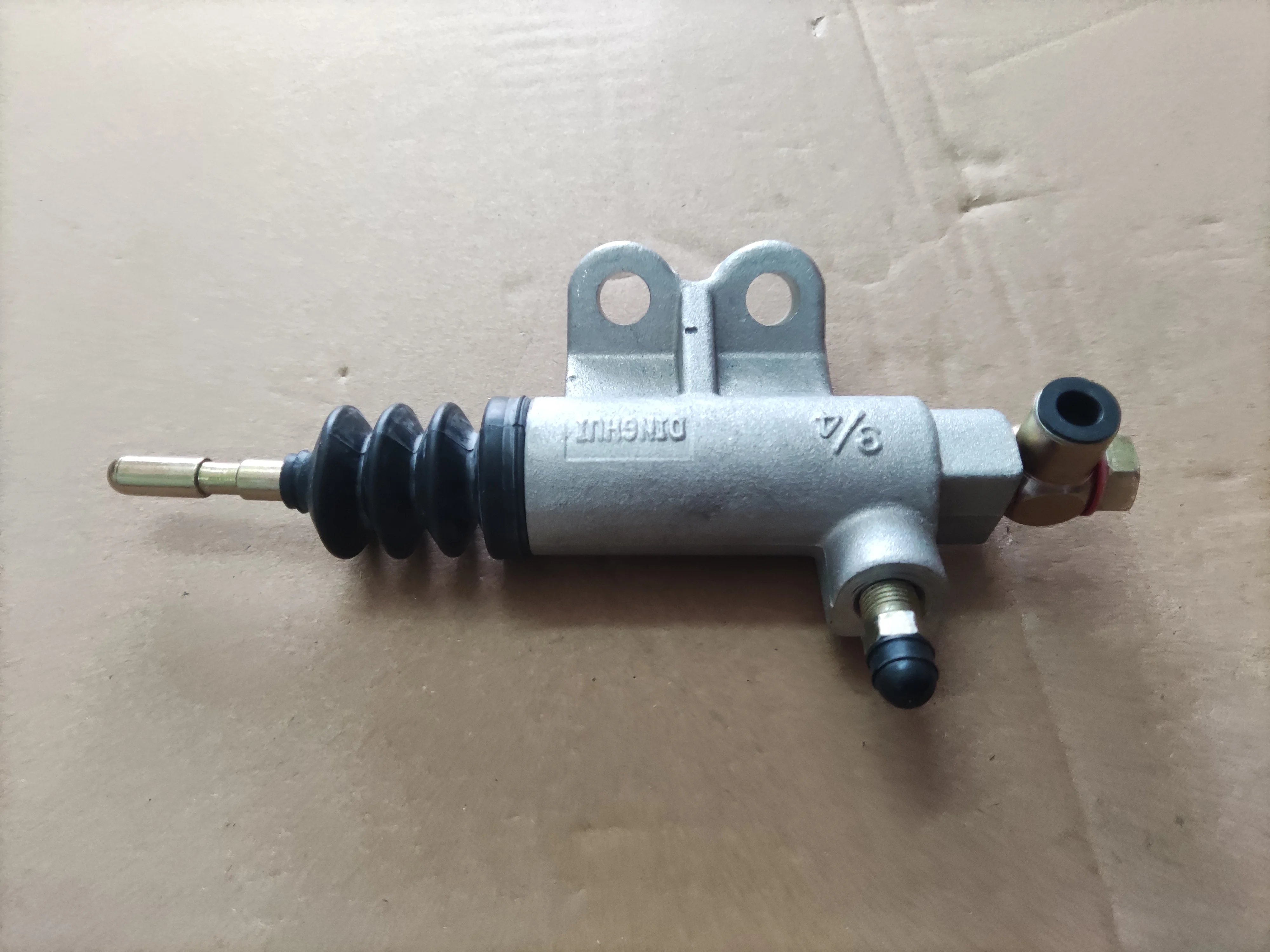 S5242b17a144c47749887615c18556