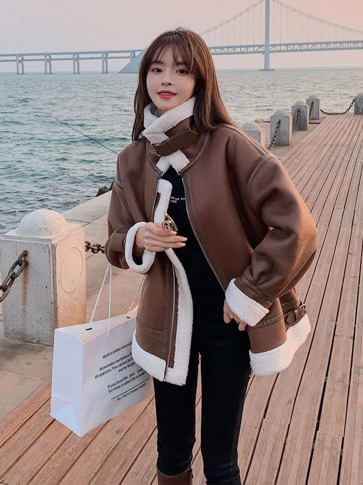 2023 새로운 겨울 Lambswool 코트 여성 패딩 모피 한 오토바이 정장 짧은 느슨한 레저 플러시 코튼 패딩 자켓 코트 여성