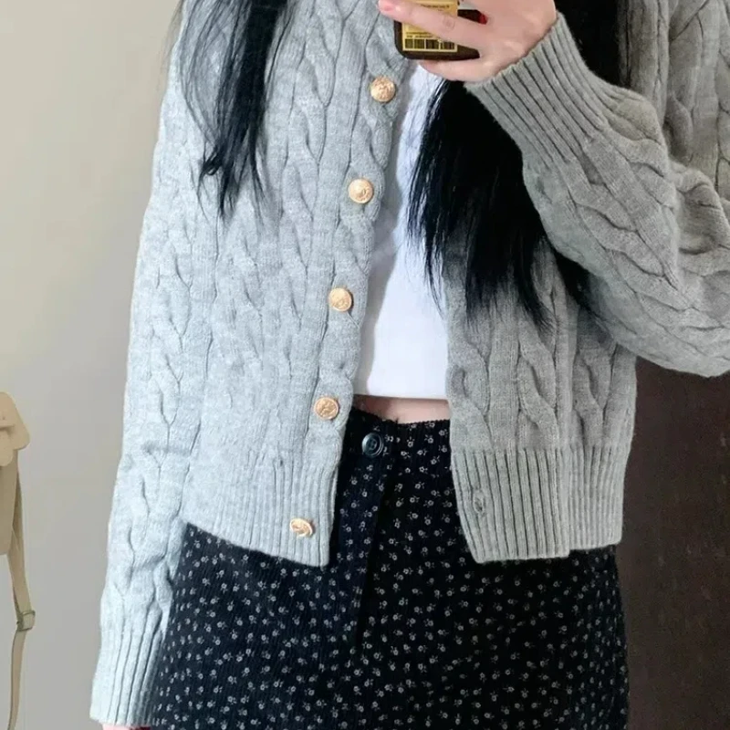 Autumn And Winter New Women's Clothing Knitted Cardigan Round Neck Sweater Fashionable Single Breasted Women's Top