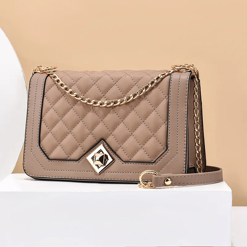 Chain Fashion Bag 2023 New Fashion Internet Celebrity One Shoulder Crossbody Simple and Versatile Women's Small Square Bag