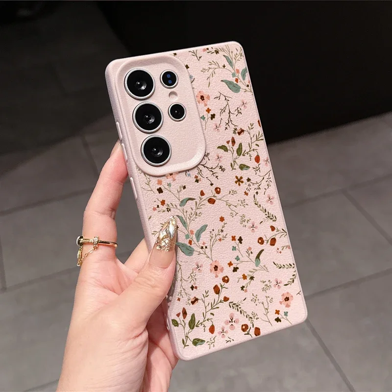 Retro Floral Soft Phone Case - Vibrant Vintage Flower Design Cover