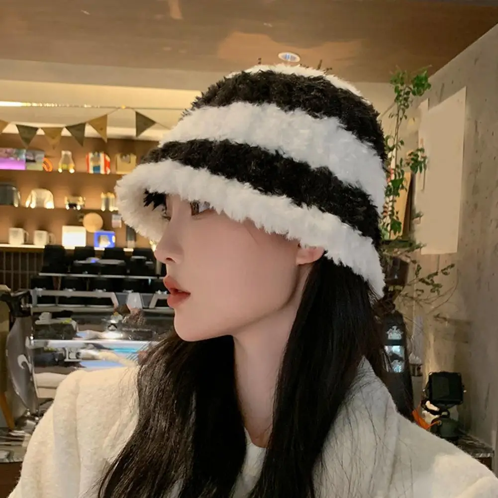 

Soft Comfortable Basin Hat Trendy Stylish Plush Hat for Women Warm Versatile Thickened Design for Autumn Winter