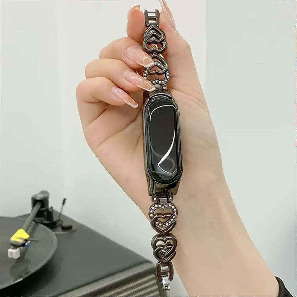 Fashion Love Heart Metal Bracelet Smartwatch Strap