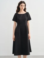 DUSHU Plus Size 2025 Summer New Arrival Stylish Minimalist Bateau Neck Mid-Length Dress Hepburn Style Black Dress 25DS82283