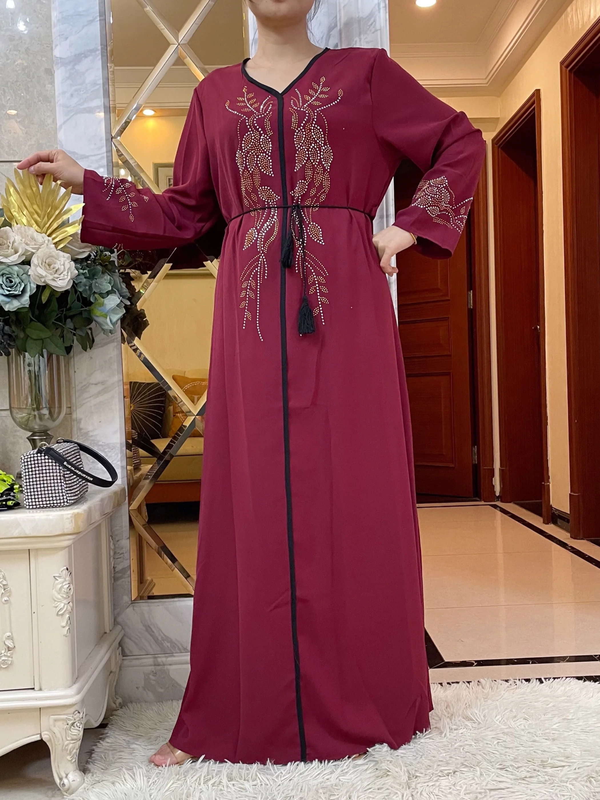2024New Fashion Dubai Muslim Abayas For Women Long Sleeved Chiffon Diamonds Loose Robe Islamic Femme Elegant Dress With Turban