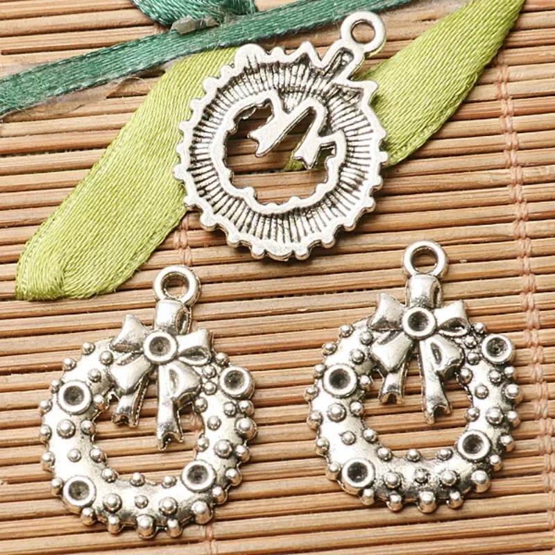

10pcs 25*19mm Dark Silver Color Christmas Wreath Design Charms EF2801 Charms for Jewelry Making