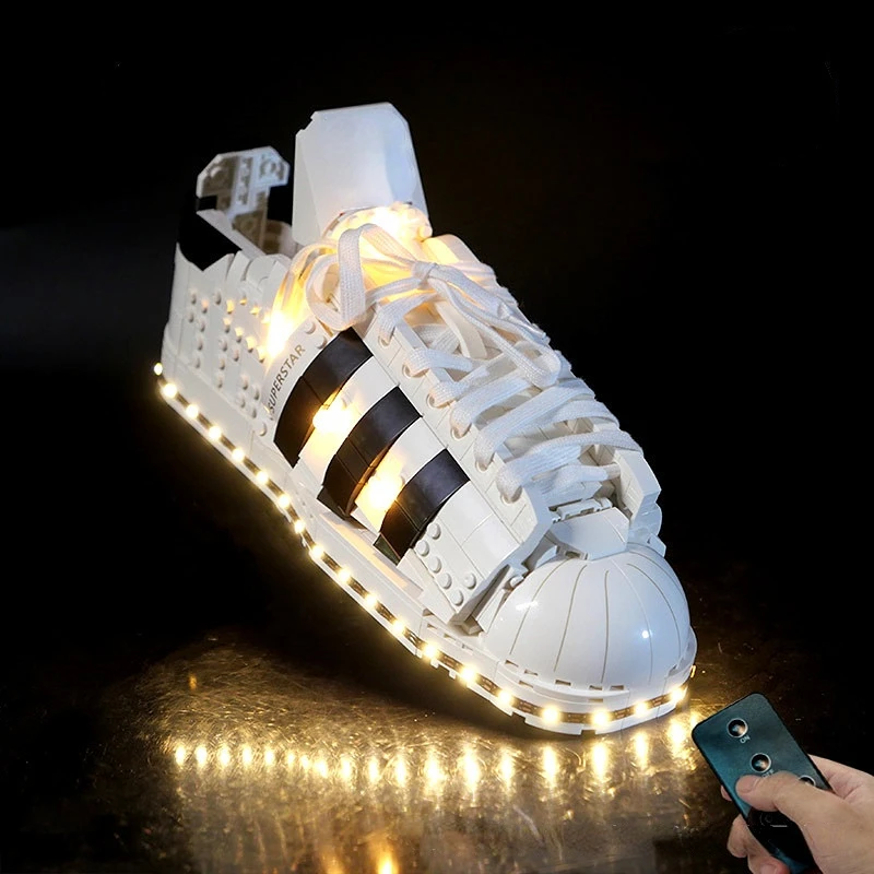 

Без кирпичей, без кирпичей, светодиодный фонарь, набор для оригиналов Superstar Creator 10282