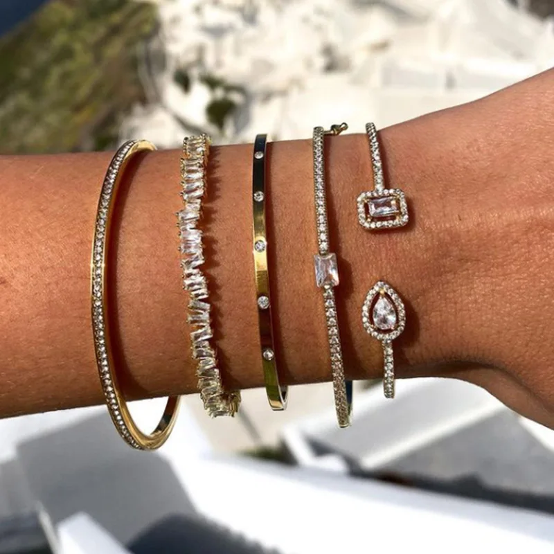 Bracelets for Women - Luxury Gold, Silver Bangles & Cuffs