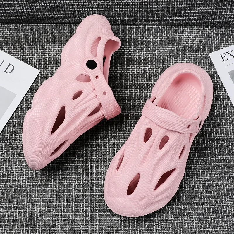 Men Summer Hollow Sandals Outdoor Fashion Hole Clogs Slippers Non-slip Garden Shoes Soft Sole Beach Slides