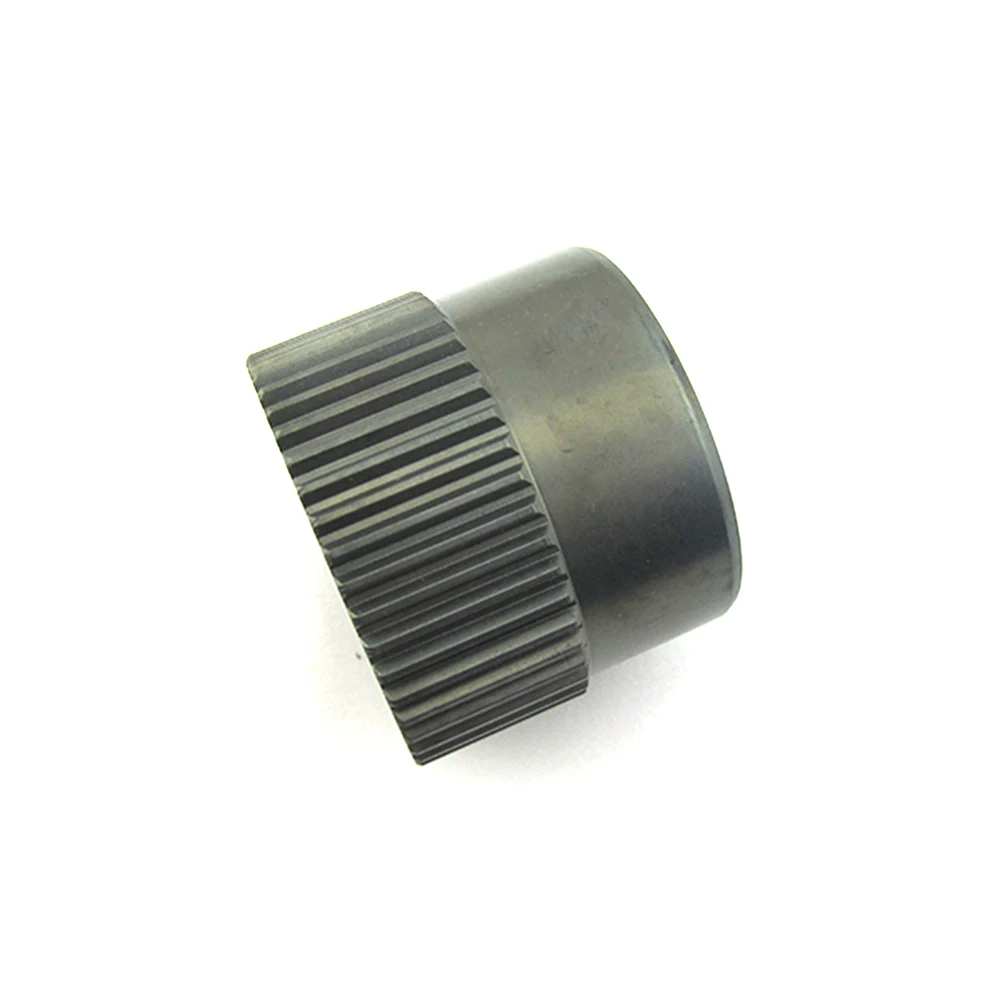 Engine Crank shaft Oil Pump Drive Gear Sleeve for Mitsubishi L200 L300 Pajero Montero Sport Space Wagon 2.5D 4D56 MD099211 chainrings shimano crank crankshaft position sensor