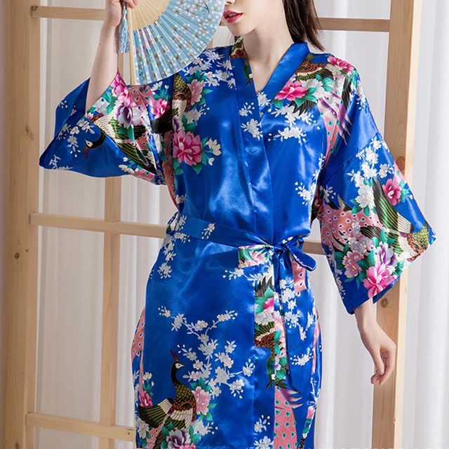 Azzurro Floral Short Kimono – Caro London