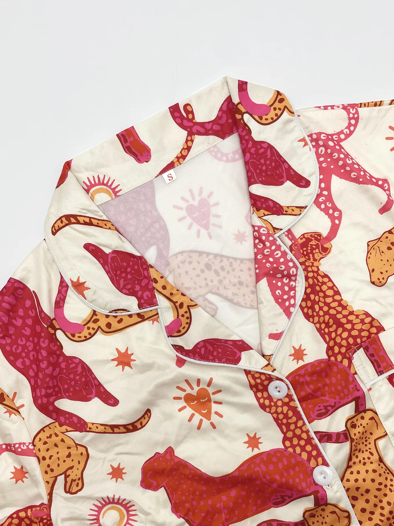 Pijamas Femininos de Tamanho Padrão para Primavera e Verão, Estampados com Animais, Confortáveis e Casuais, com Mangas Curtas e Amarração nas Costas 3