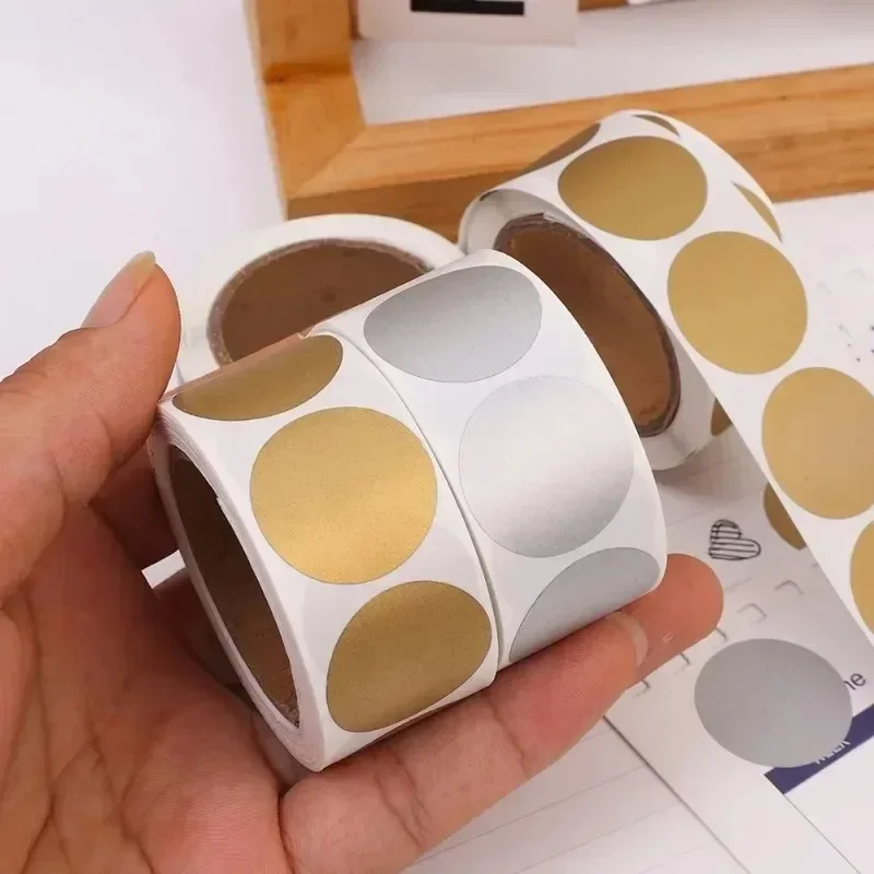 Round Scratch-Off Stickers for DIY Projects and Party Decor