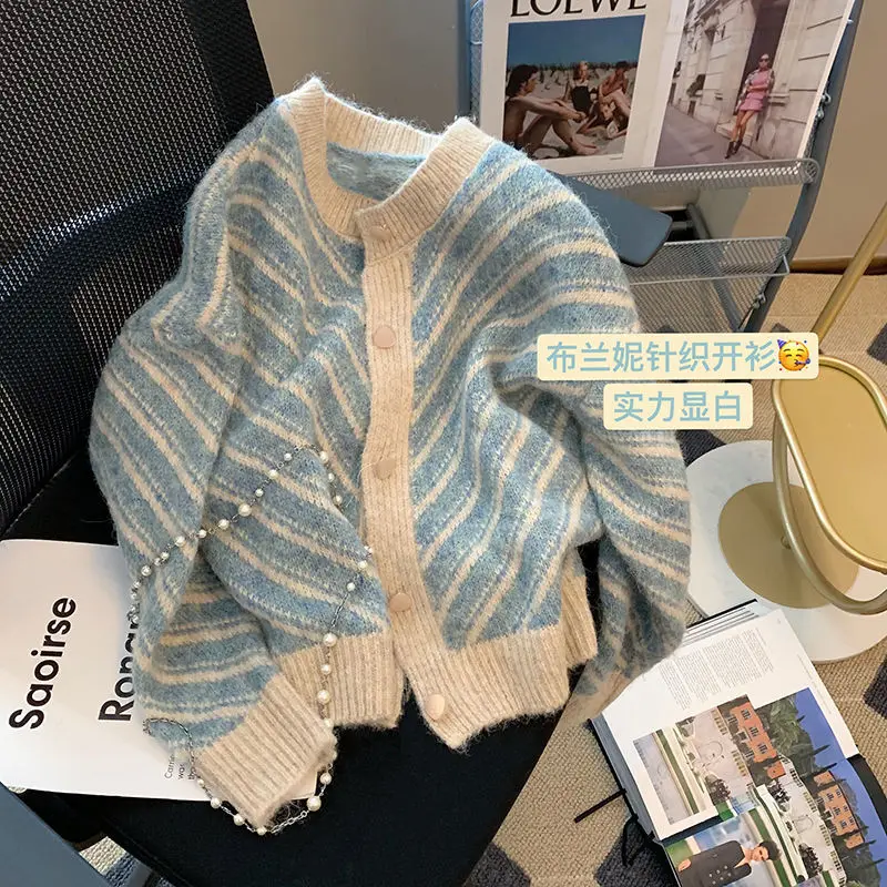 

Кардиган свитер грубая игольчатая полоска короткий вязаный кардиган женский 2023 осень и зима Новый ленивый ветер хит цвет дикий свитер