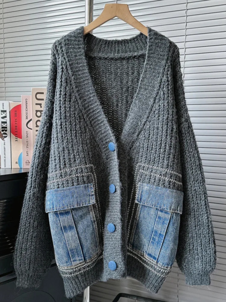 

[EWQ] Fashion Women Cardigan Coat V-neck Denim Patchwork Pocket Loose Outwears Sweater Jacket 2023 Autumn Winter New Top 16U5289