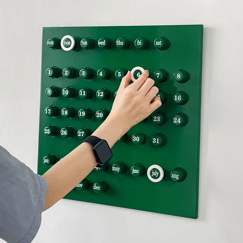 

Creative internet celebrity, vintage calendar, retro wall decoration, perpetual calendar green