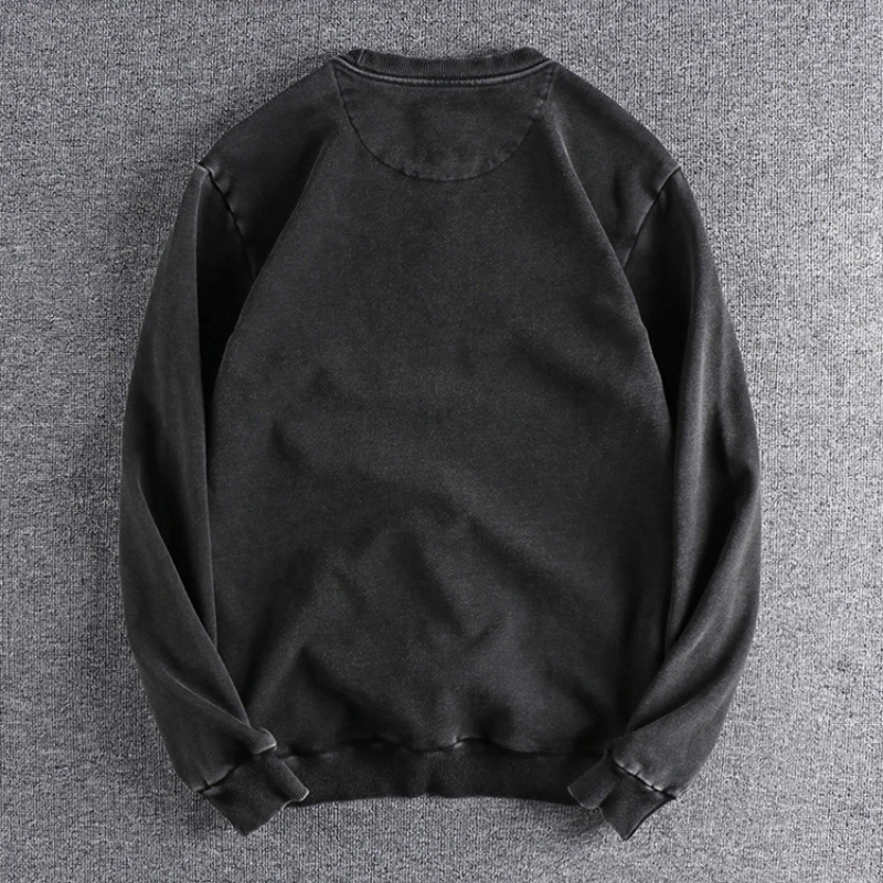 Re-washing old vintage European and American style men's crewneck sweater, washing soft cotton terry youth Joker top 3