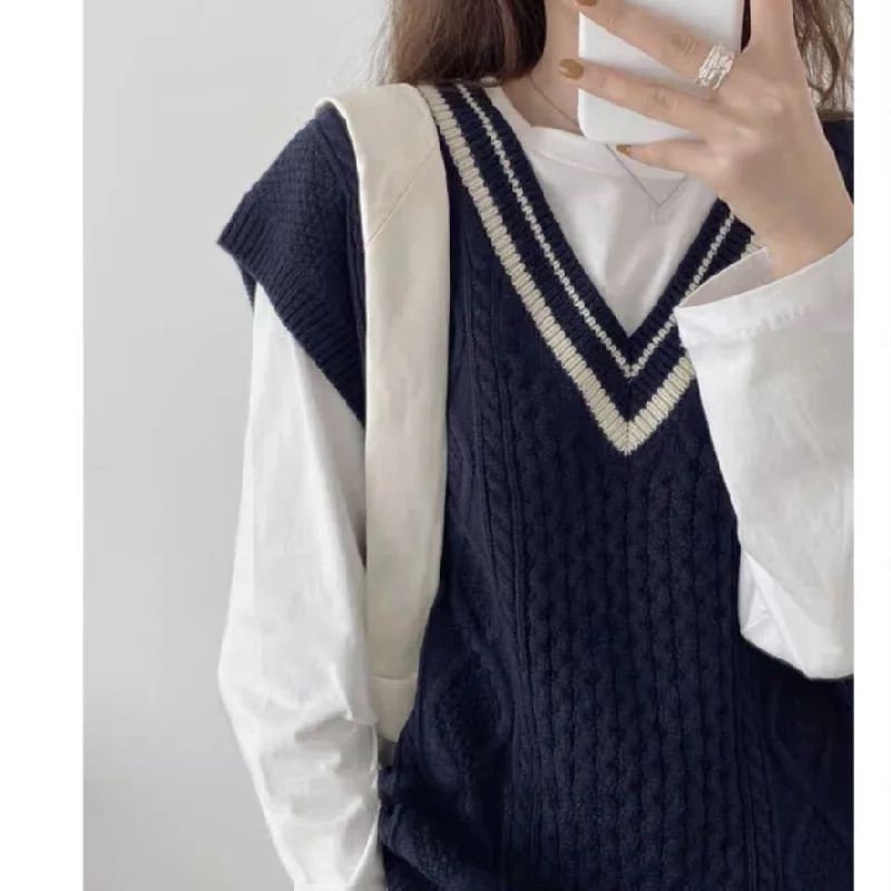 Vintage V-neck Knitted Cashmere Vest  for Women 2023 Autumn New College Style Twists Sweater Waistcoat Sleeveless  Pullover Tops