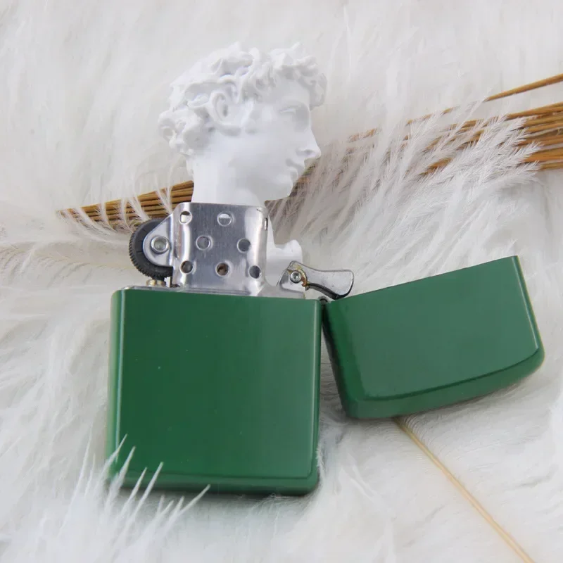 Kerosene Lighter New Pattern Classic Kerosene Lighter Metal Body Sand Wheel Fireproof Lighter Cigarette Accessories Men's Small Gifts Tools