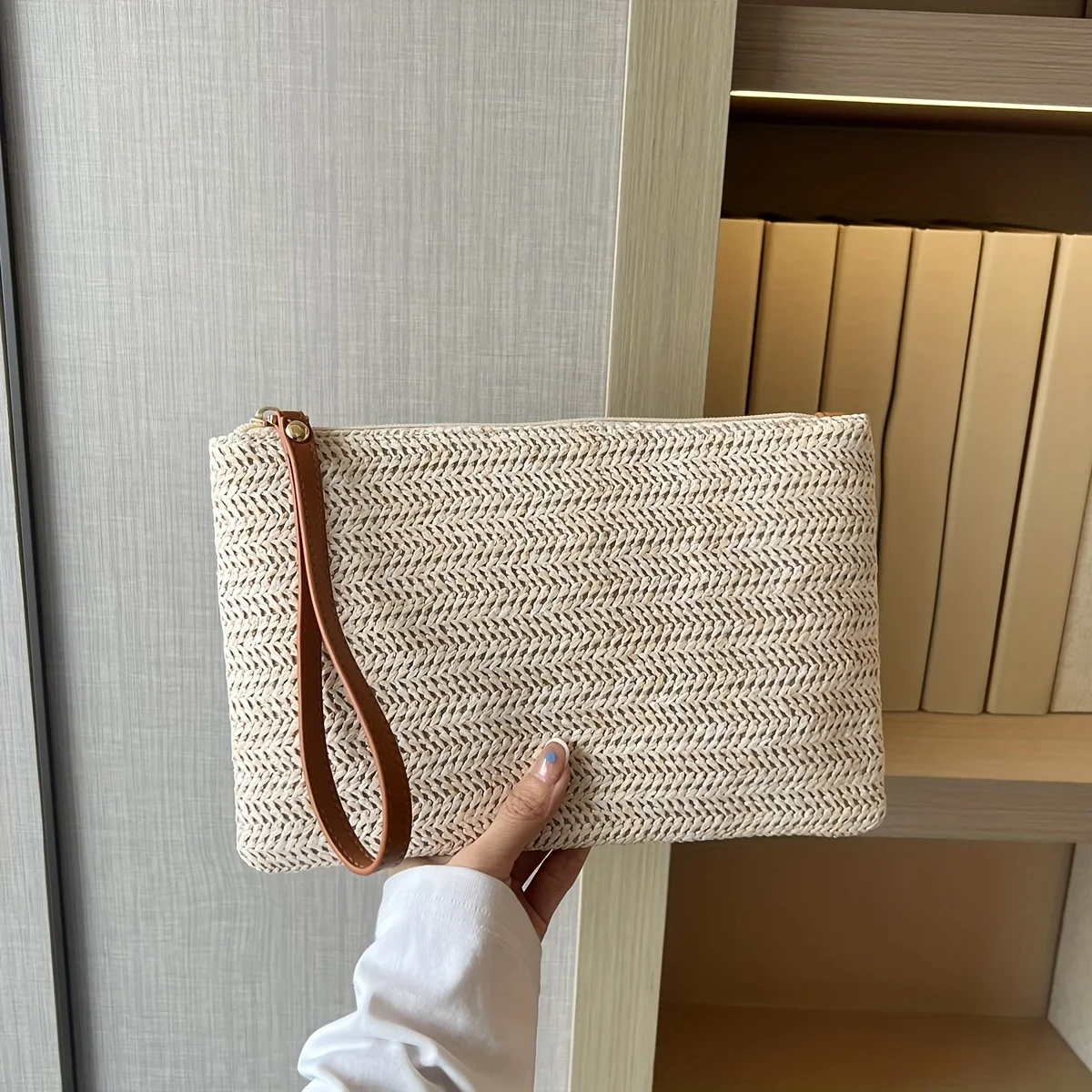 Straw Woven Clutch Bag, Trendy Braided Waist Purse, Women's Zipper Handbags for Phone Coin Key, Lady's Ultra Thin Straw Bag