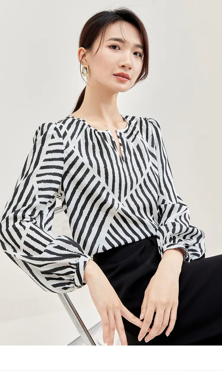 SENTUBILA Women Elegant Print Chiffon Blouses and Tops 2025 Contrast Striped Round Neck Puff Sleeve Loose Autumn Shirts 133V5130