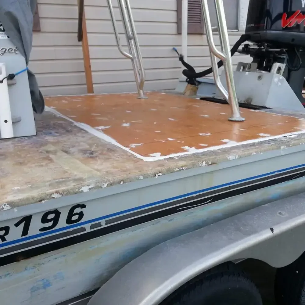 Description Picture 3 of itemTotalBoat 5:1 Epoxy Resin Kit (Quart, Slow Hardener), Marine Grade Epoxy for Fiberglass and Wood Boat Building and Repair