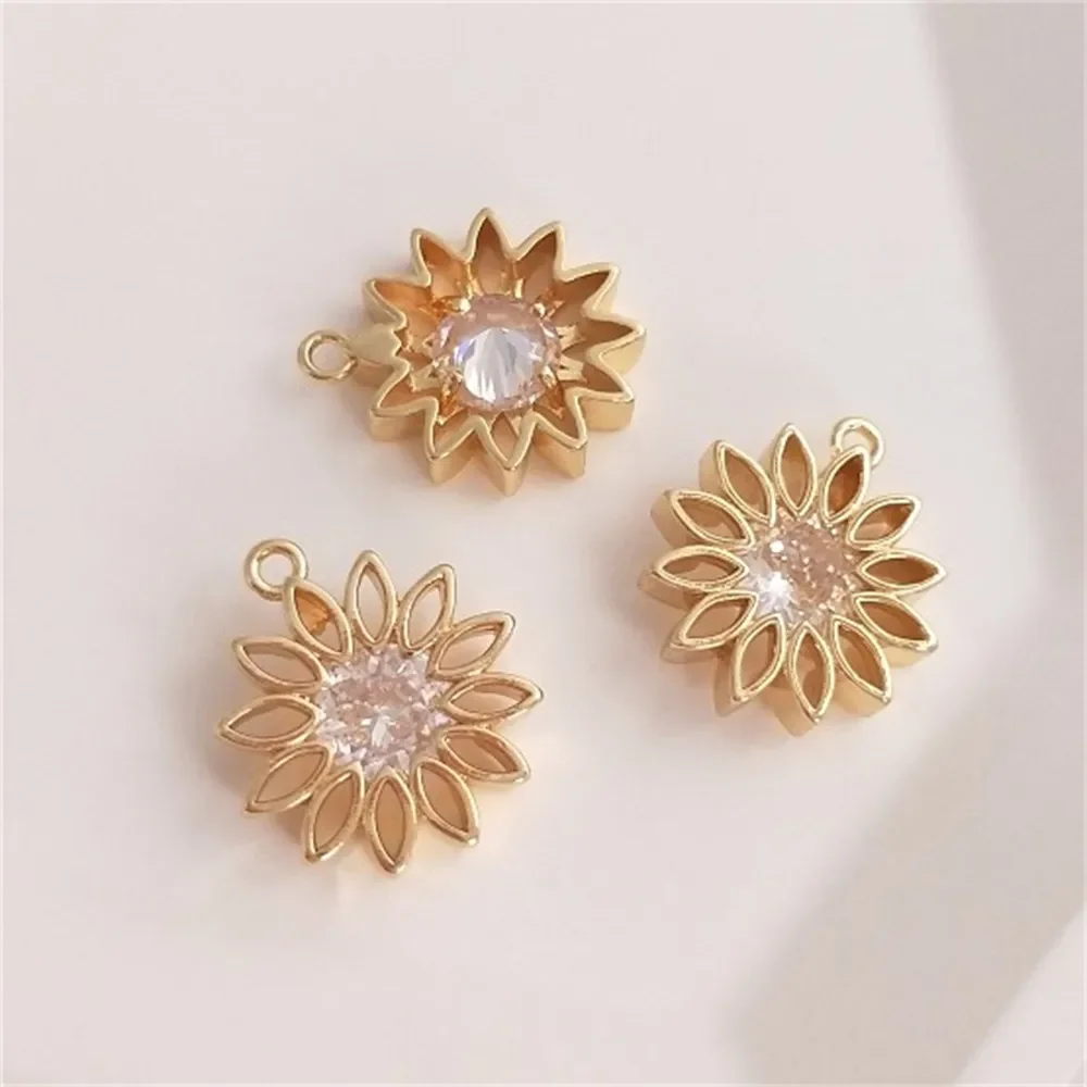 

14K Gold Inlaid Zircon Small Daisy Sunflower Pendant Handcrafted Pendant DIY Bracelet Necklace Accessories K149