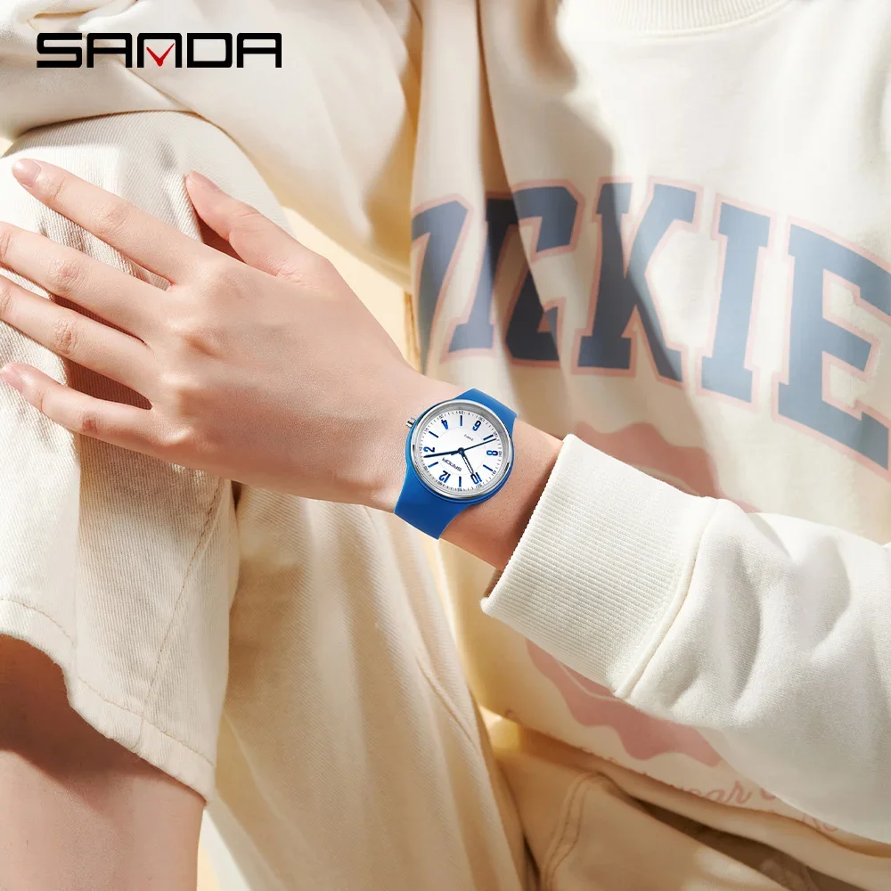 Elegant Quartz Watch with Large Dial - Unisex Lightweight Waterproof Timepiece with Luminous Display
