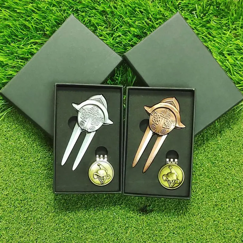 

Magnetic Golf Ball Marker, Golf Green Fork, Golf Divot Tool with Ball Marker, Zinc Alloy Golf Caps Clip, Training Accessories