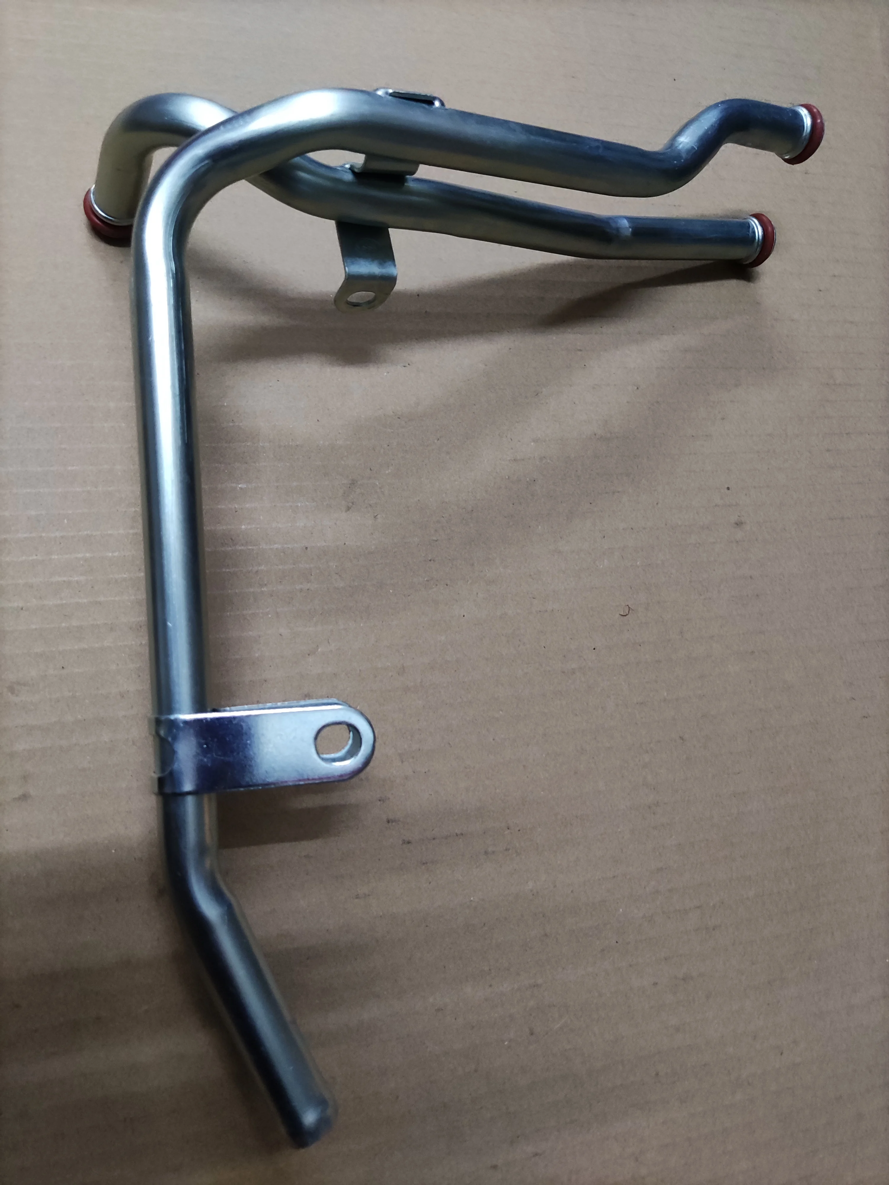4G64 engine double iron pipe MD314538 MD314540