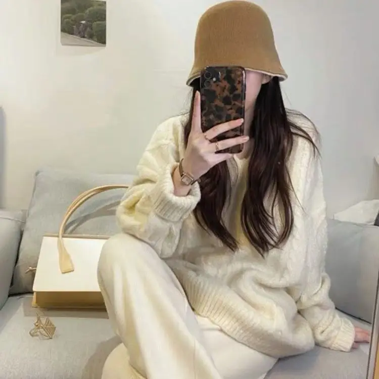 Autumn and Winter Fashion Warm Knitted Maternity Sweater Maternity Loose Bottom Shirt Clothes Sweet Pregnancy Tops