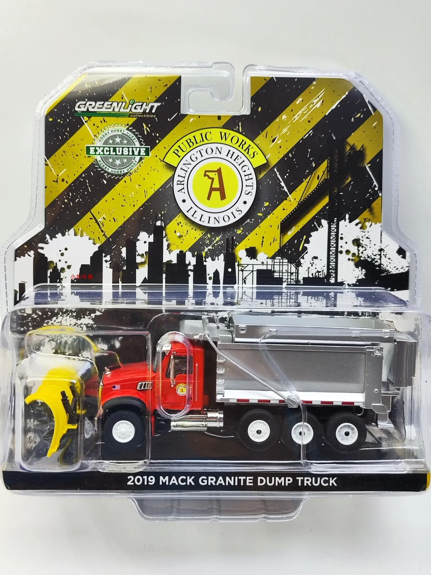 1: 64 2019 Mack Granite Dumper-Spazzaneve E Spalmatore Di Sale Collezione Di Modelli Di Auto In Lega Ornamenti Regalo