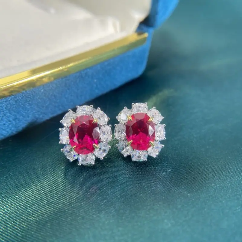 

Серьги-гвоздики женские из серебра 100% пробы с искусственным бриллиантом