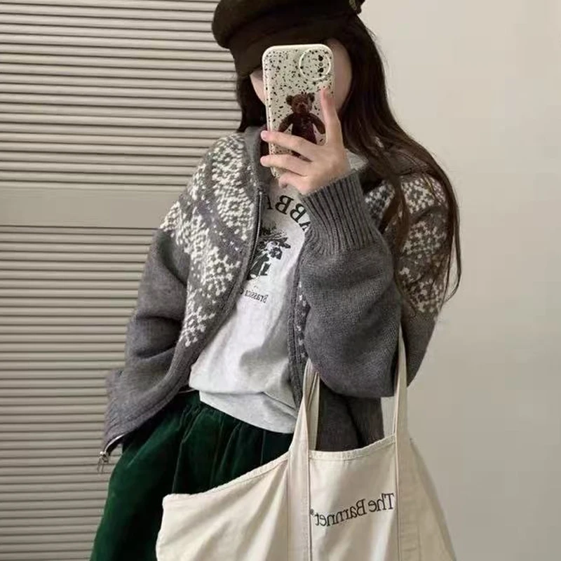 Autumn and Winter Retro New Women's Crew Neck Long-sleeved Cardigan Sweater Casual Knitwear Zipper Loose Fashion Women's Coat