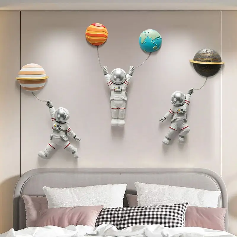 

Modern Astronaut Space Character Resin Wall Hanging Home Porch Store Wall Sticker Crafts Children's Room Wall Mural Decoration