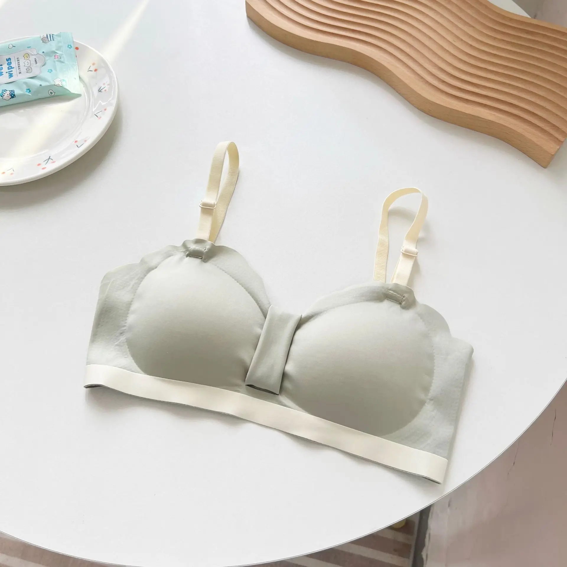 Push Up Wireless Underwear Women Sexy Comfortable Bra Seamless Padded Sleep Bralette Breathable Lingerie Gathered Brassiere 2023