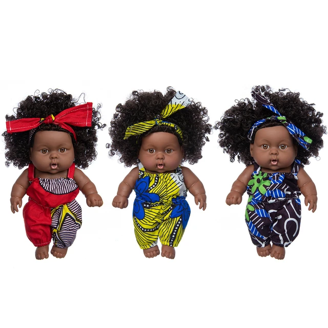 Coleção de roupas de boneca de papel linda garotinha afro para