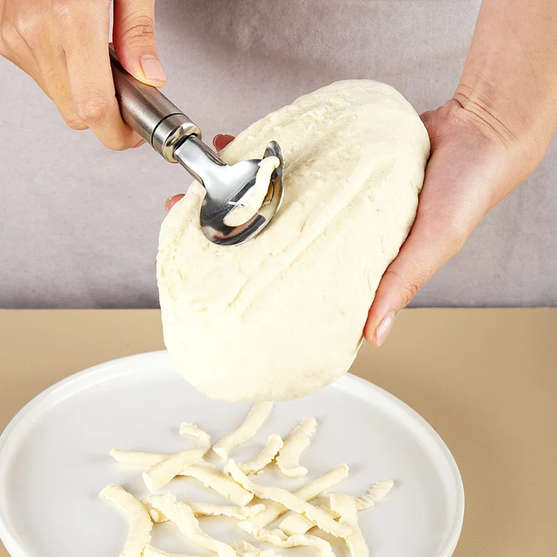 Noodles Cutter Household Cutter Manual Wide Mouth Sliced Noodle Knife Chinese Noodles Spaetzle Makers Making tool