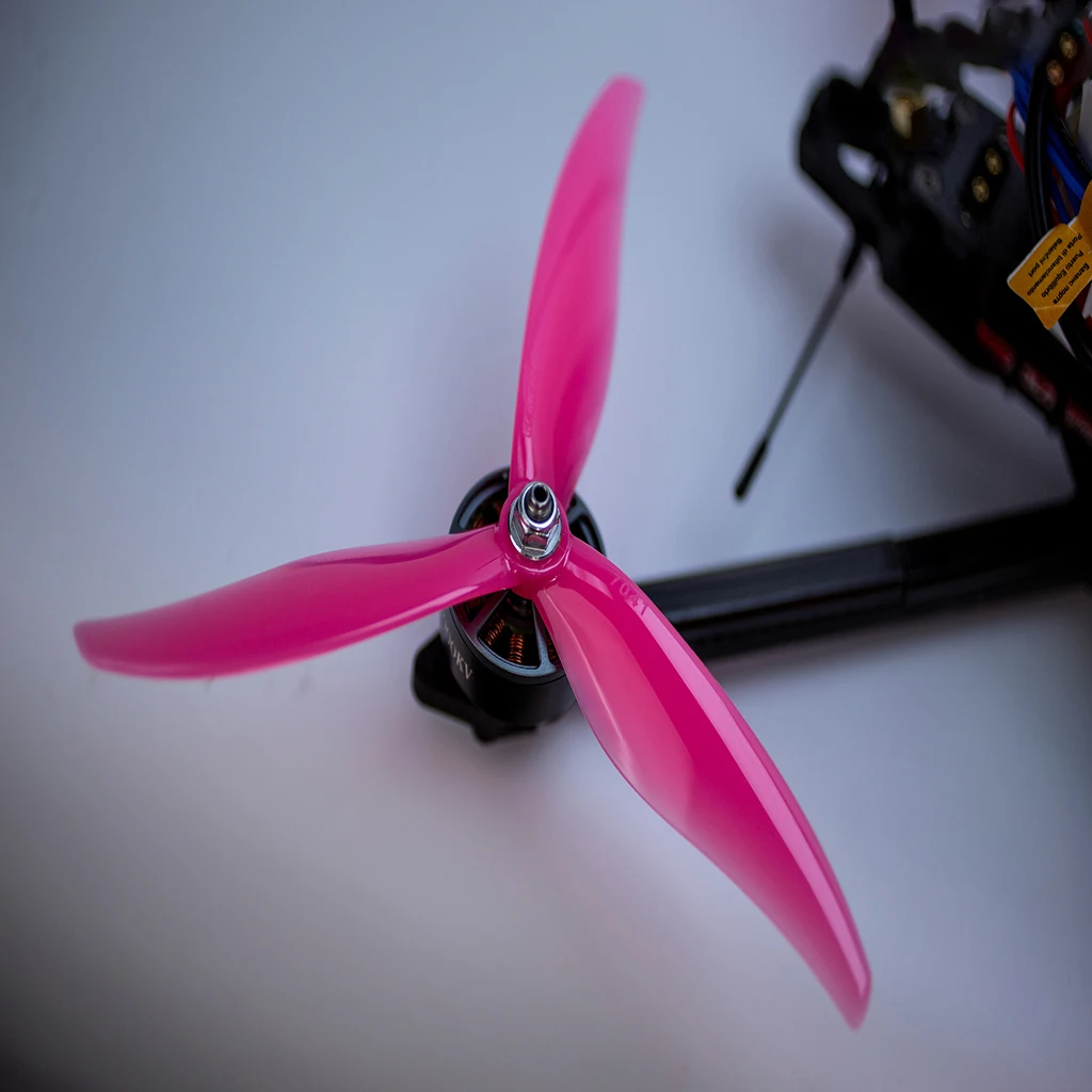2Pairs 7041 Propeller 3-Leaves Plastic Prop Paddle Support for 2408 1100kv Motor For RC Drone Airplane Quandcopter Accessory