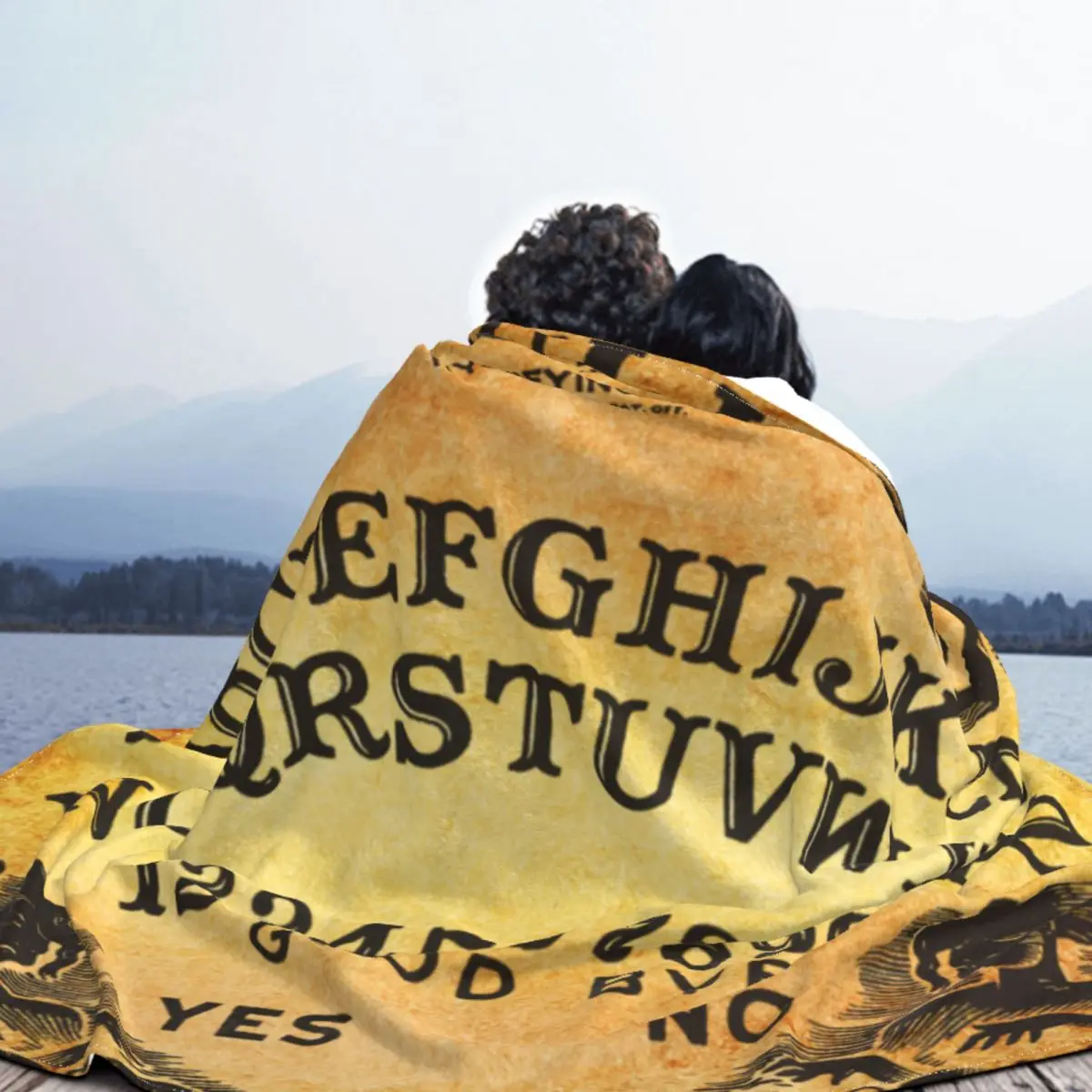 Ouija ���� ��� ��� ������ �ö��� ���Ǹ� �ҷ��� ���� ���, ħ�� ���� ���� ����