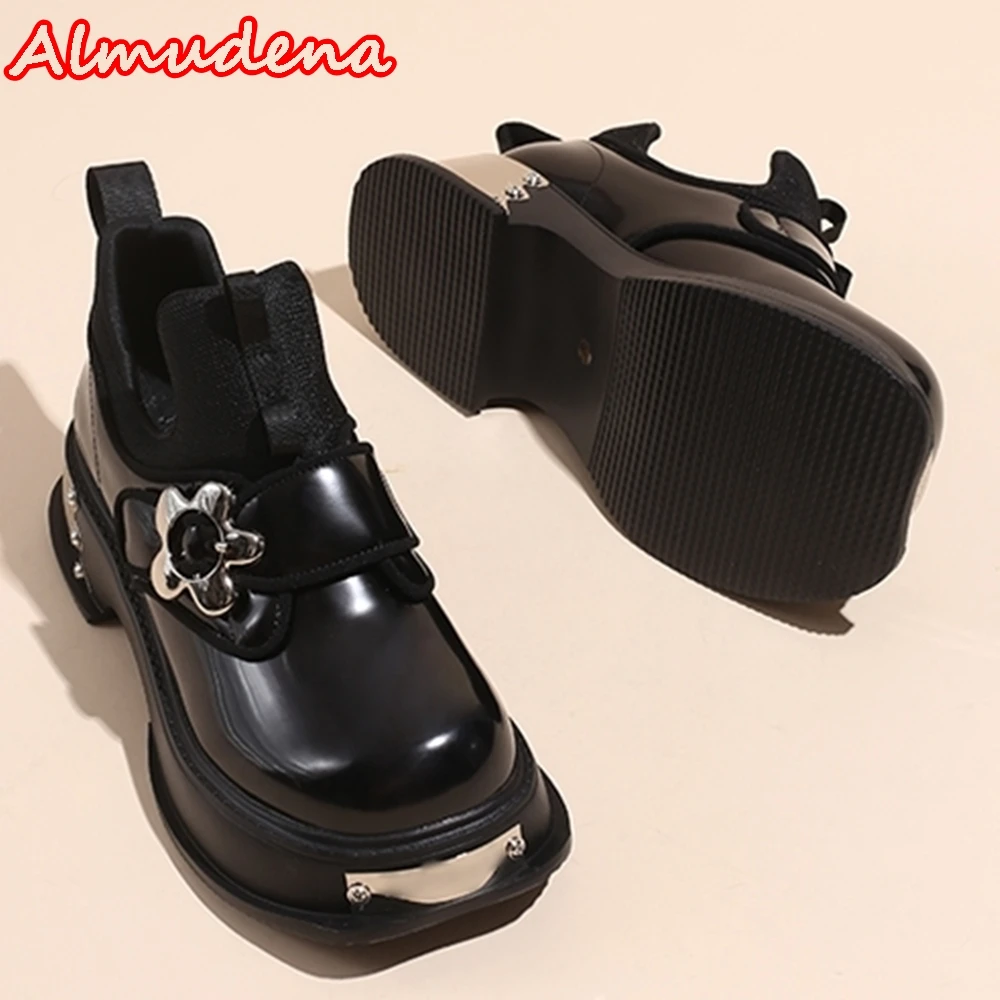 

Metal Flower Buckle Women Leather Shoes Round Toe Black One Word Belt Metal Thick Sole Shoes Design Punk Flat with Pumps